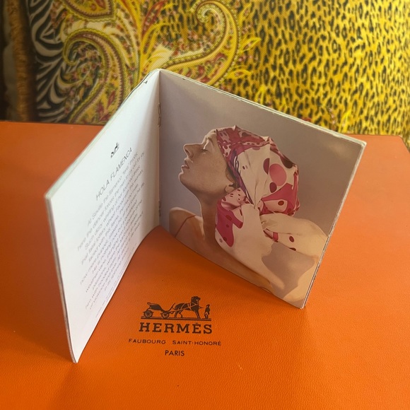 Vintage Hermes Carre 🇫🇷 Scarf Booklet ~ - Picture 5 of 6